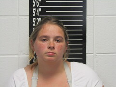 Mugshot of Schrader, Mariah Nicole